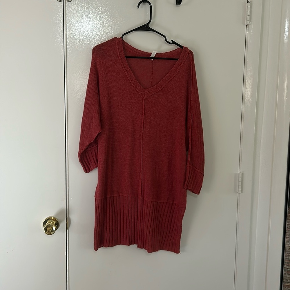 Women's Oversized V-Neck Long Sweater - Red